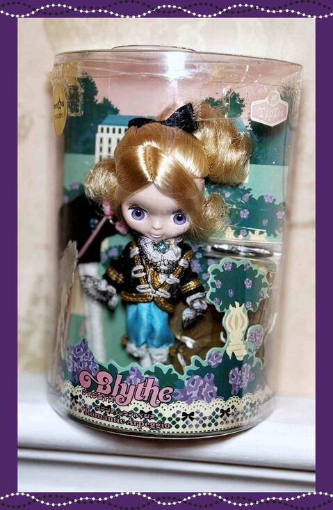 Hasbro Other - Petite Blythe Romantic Arpeggio 4" Mini Fashion Doll Takara Toys R Us Vtg 2007